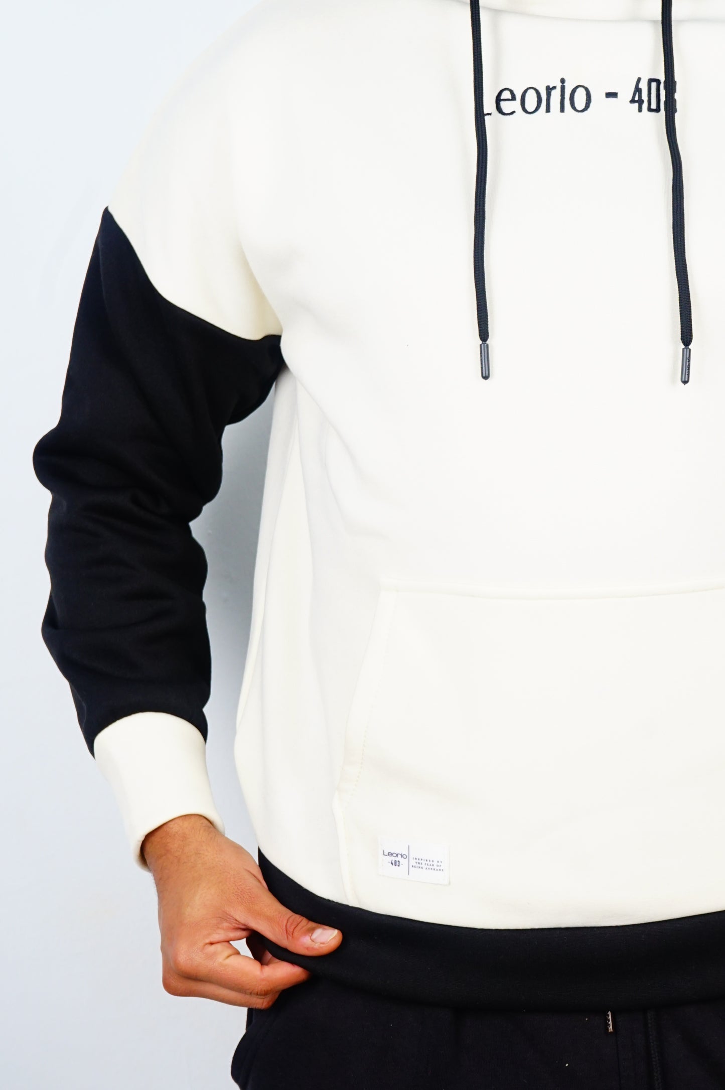 HOODIE WHITE&BLACK